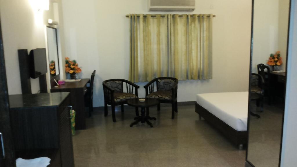 Adyar Ananda Bhavan Residencia Hotel Bangalore Exterior foto